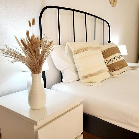 Amelia Apartment - Peniche Surf Camp Eksteriør billede